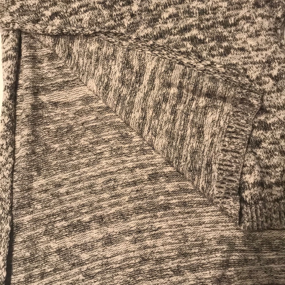 Slit Sweater - Picture 3 of 4